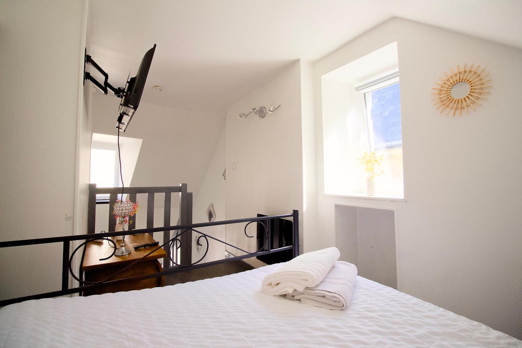 Petit Duplex Lumineux, Hyper Centre A 2 Pas Du Port, Intendance Luxury Host شيربوغ أون كوتننتين المظهر الخارجي الصورة